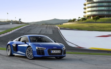 Zuverlässige Inspektion von 1.500 Schweißnähten pro Audi Sportwagen-Karosserie