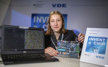 Gymnasiastin aus München entwickelt Zufallszahlengenerator