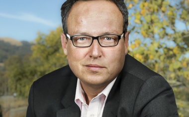 NPS heuert Hinrich J. Woebcken an