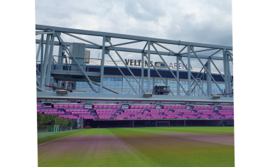 Wellness für den Fußballrasen