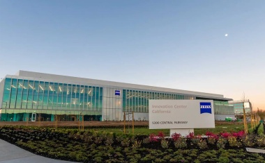Zeiss opens research center in California