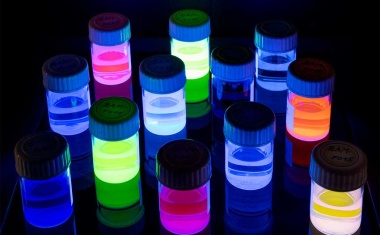 To determine the fluorescence quantum yield