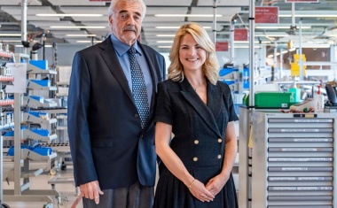 Conextivity: Peter Fischer hands over to Sabrina Brossard