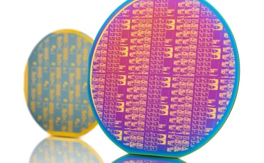 Scaling up to 4-inch wafer production