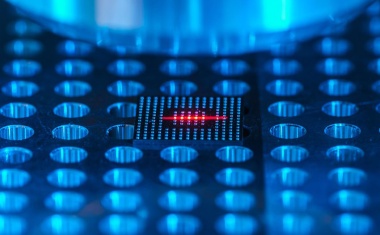 New lasers for digital holography