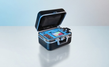 Portable device for calibration tasks
