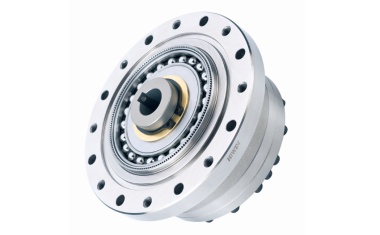 Compact and precisely positioned strain wave gears