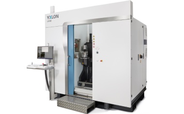 Computed tomography system for the automotive and foundry industries
