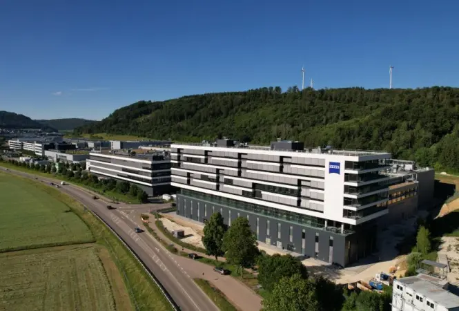 Zeiss SMT erweitert Kapazitäten