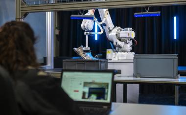 ABB bringt KI-gestützte Robotik in die Fashion-Logistik