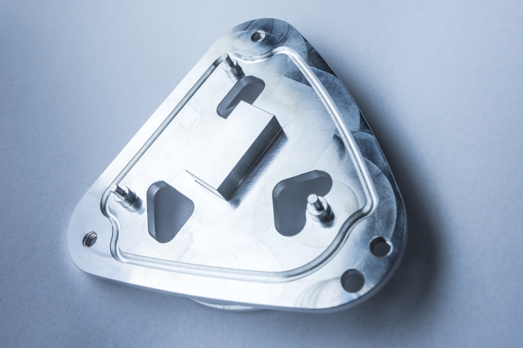 Abb. 2: Auch komplex geformte Bauteile – wie dieses Testteil aus Aluminium...