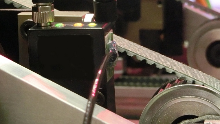 MSR165-Datenlogger bei einer Messung am Sensor der neuen Maschine: Der...
