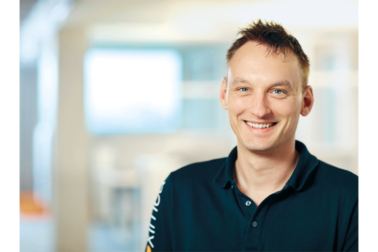 Denis Lehmann ist Sales Engineer für Röntgen­technik bei Ximea. Bild: Ximea