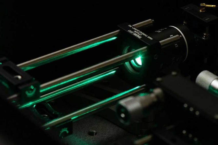 Laserlicht zum Auslesen der Quanteninformationen (Quelle: SaxonQ GmbH/Swen...