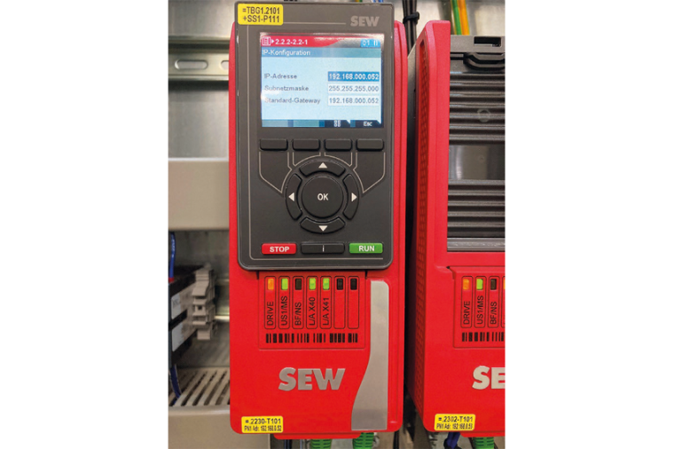 Für kürzere Inbetriebnahmezeiten wird der Frequenzumrichter Movitrac Advanced...