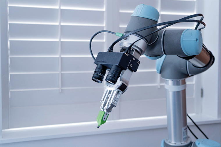 Das Bin-Picking-System besteht aus einem Modul für Roboterarme, einer...