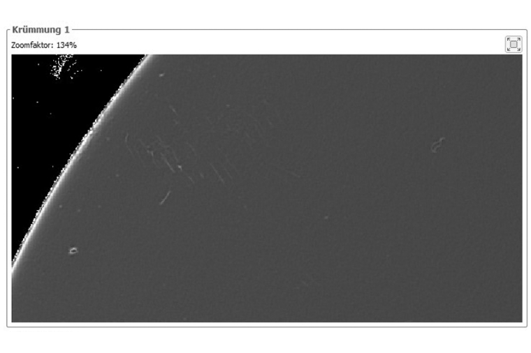 Der ­Sensor liefert auch 2D-Bilder der spiegelnden ­Oberfläche. Im...