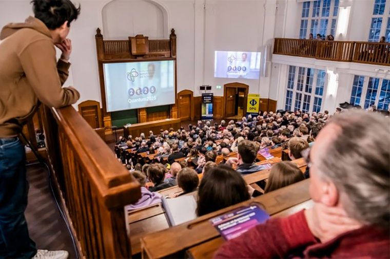 Mit der nationalen Eröffnungsveranstaltung des International Year of Quantum...
