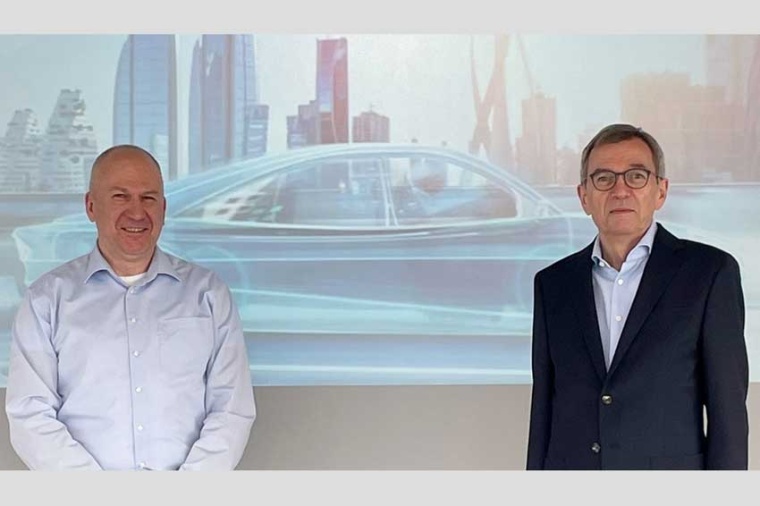 Peter Voss (left) is the new Managing Director at ASAM e.V. He succeeds Dr...
