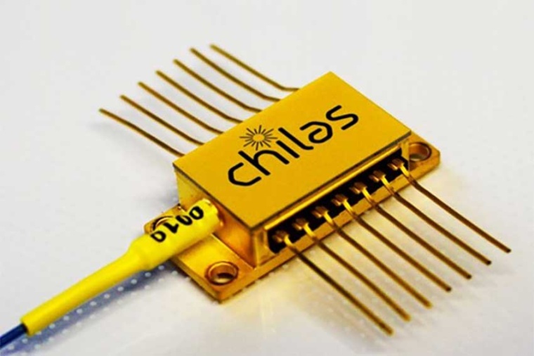The laser comes in a temperature stabilized 14-pins butterfly package with a PM...