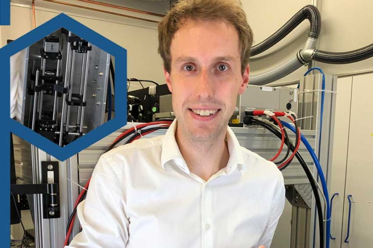 Nikolai Schröder with the prototype (inset) of the in-line monitoring system...