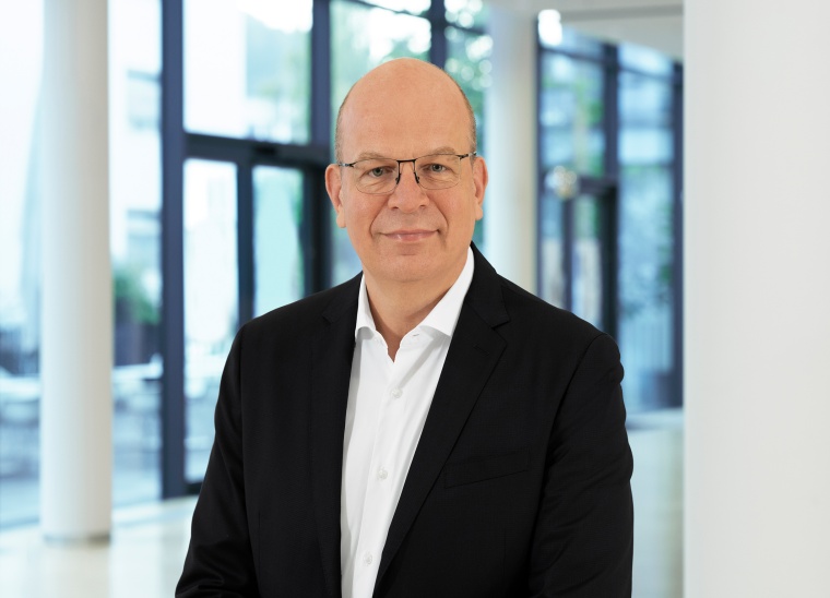 Dr. Matthias Metz will end his Executive Board mandate and take over as CEO of...