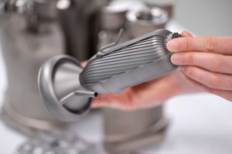 3D-printed rocket thruster with integrated cooling elements (Source: Trumpf)