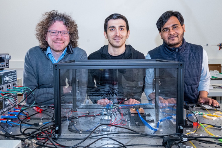 Michael Kues, doctoral student Hatam Mahmudlu and Raktim Haldar developed the...