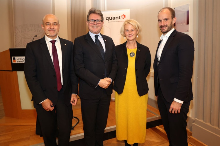 l–r: cluster spokesperson Gregor Weihs, science minister Martin Polaschek,...