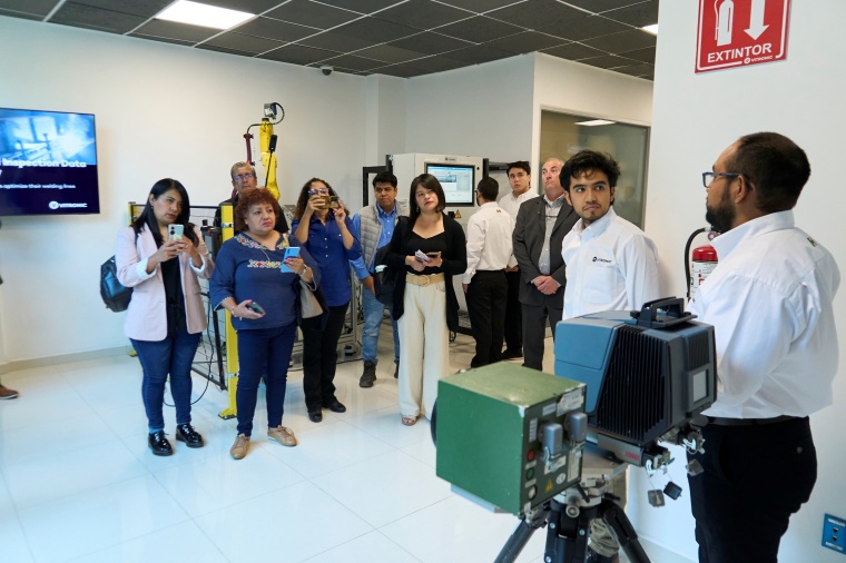 Service technicians explain the possibilities of Vitronics automatic traffic...
