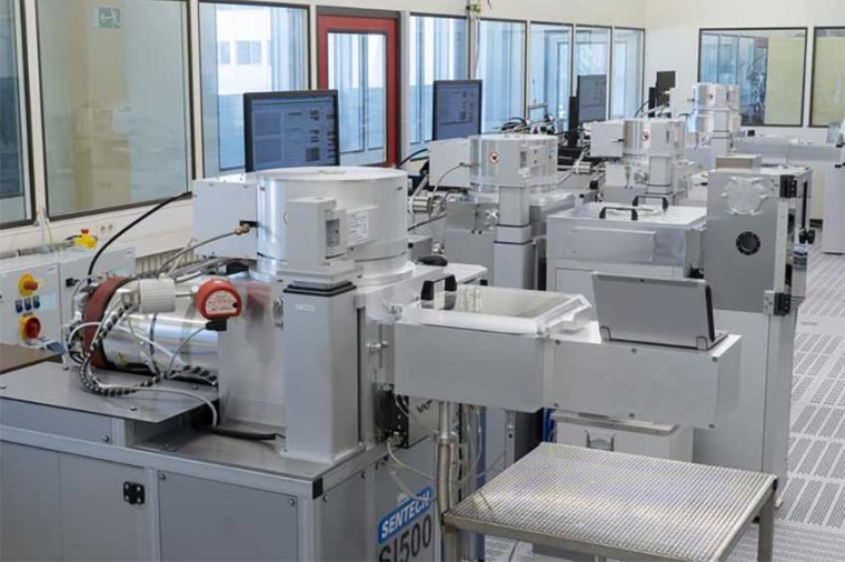 As part of the APECS pilot line, the area of dry etching technology in the...