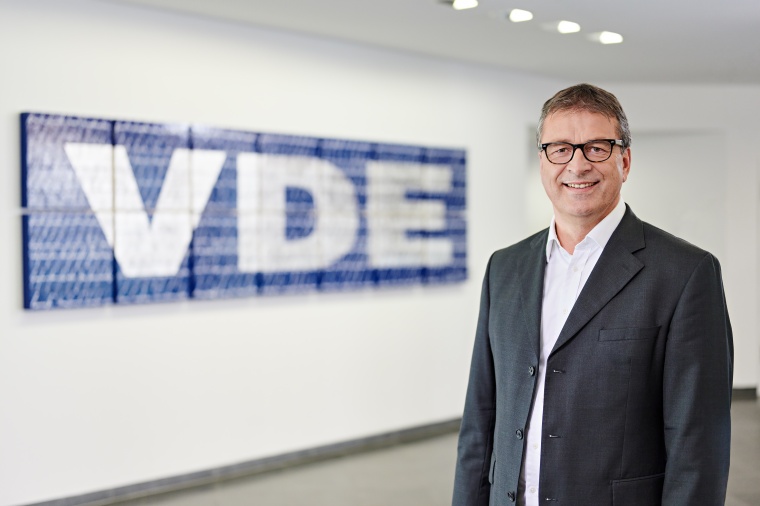 Wolfgang Niedziella, Geschäftsführer in der VDE Gruppe. Bild: VDE