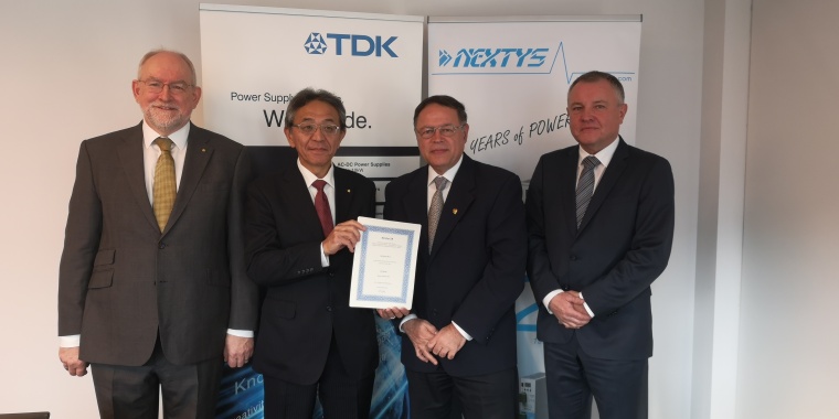 Von links nach rechts. Adam Rawicz, Managing Director, TDK-Lambda EMEA;...