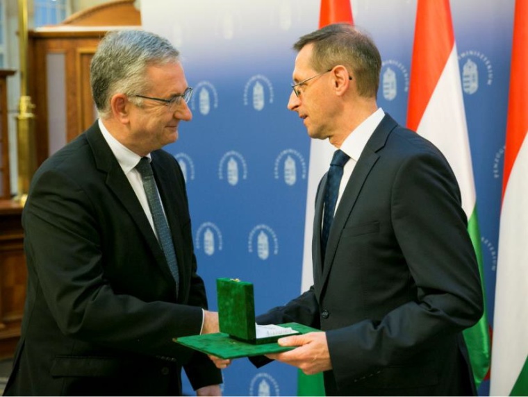 Der ungarische Finanzminister und stellvertretende Ministerpräsident Mihály...