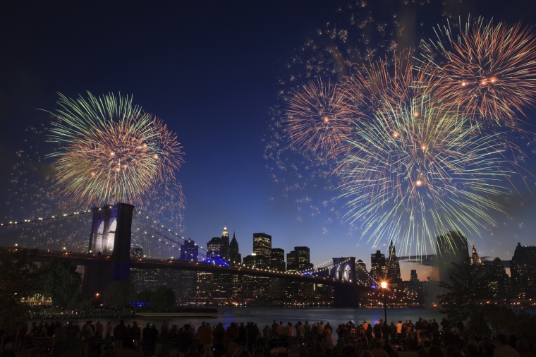 Feuerwerk über New York City. Bild: Getty Images/iStockphoto/Jeremy Edwards