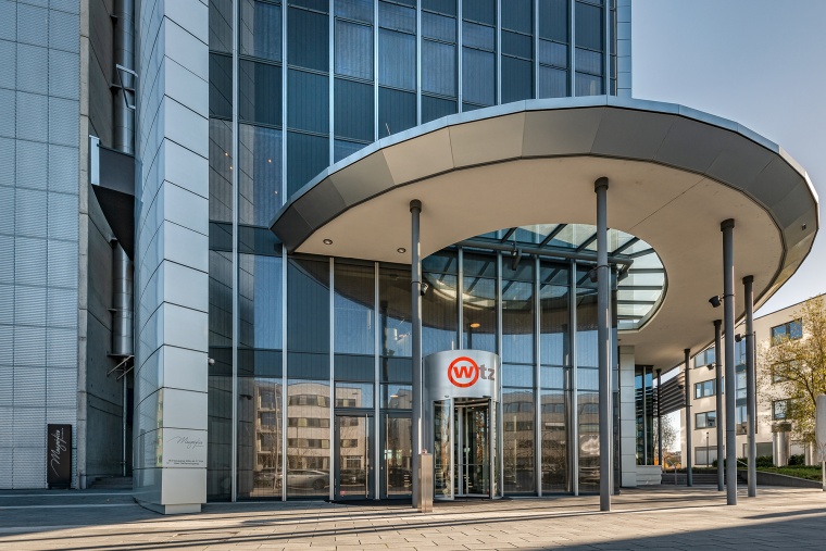 Das Wissenschafts- und Technologiezentrum WTZ bildet das funktionale und...