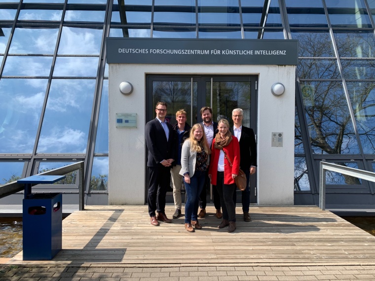 from left to right: Dr.-Ing. Daniel Trauth (Senior Engineer at the Department...