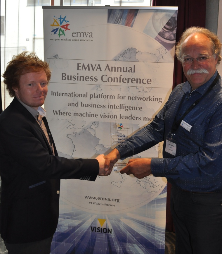 MVA Young Professional Award winner Dr. Johannes Meyer (left), EMVA president...