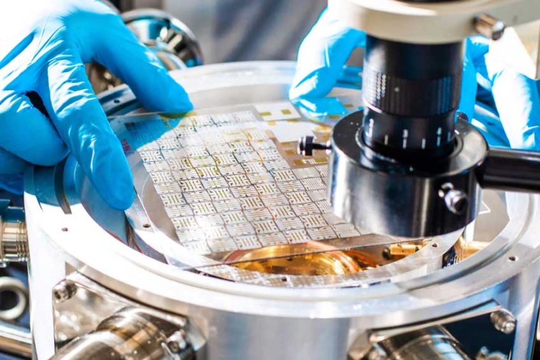 Near-infrared inspection of a wafer (Source: Senorics)