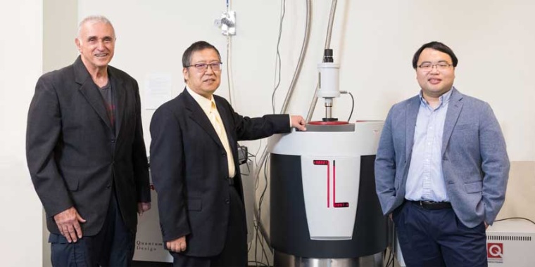 Greg Salamo, Shui-Qing “Fisher” Yu, and Jin Hu (Source: U Arkansas)