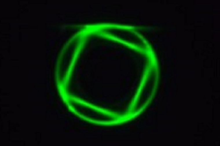Coherent combined polygon mode for ultranarrow-linewidth, single-frequency...