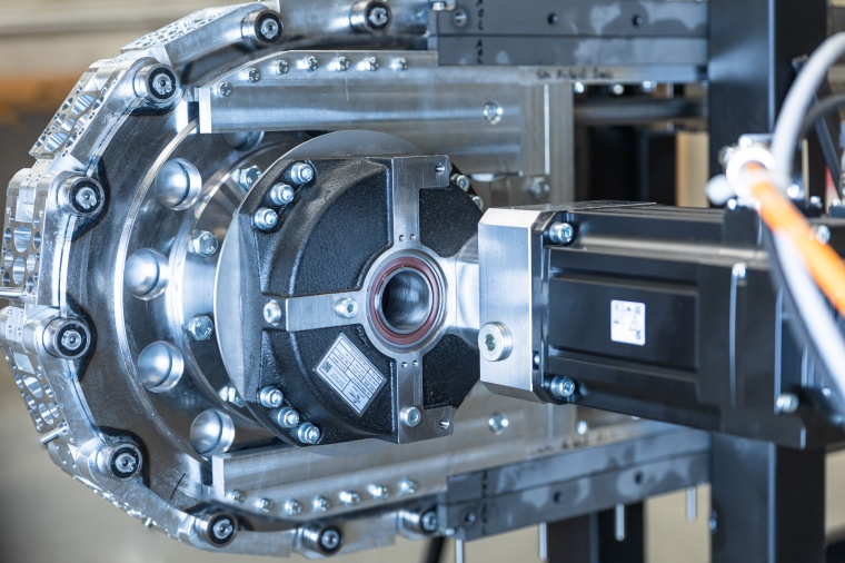 A look inside: The model shows the structure of the precision gearboxes....