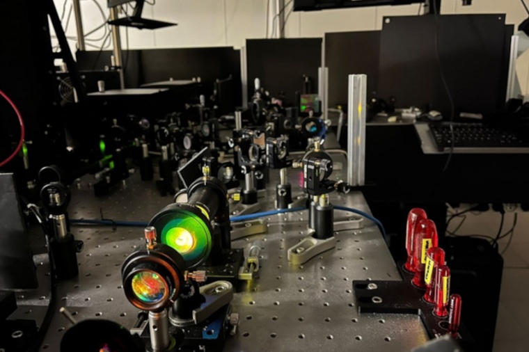 With a low pulse repetition rate, the researchers generate broadband,...