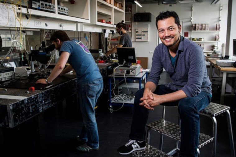 Scientists around Leif Katsuo Oxenløwe have set a world record by transmitting...