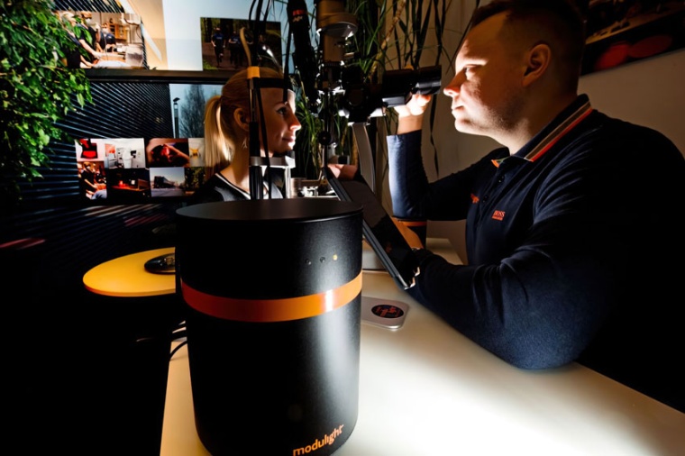 Laser device for ophthalmology – ML6710i (Source: Modulight)