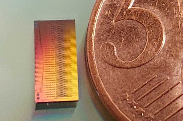2nd generation FMCW lidar silicon chip compared to a 5 cent coin (Source:...