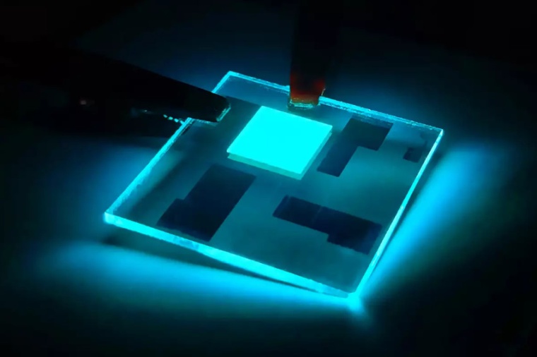 In the future, a new material concept could make blue organic light-emitting...