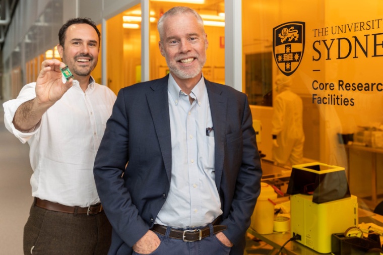 Alvaro Casas Bedoya (l.) and Ben Eggleton in the Sydney Nanoscience Hub at the...