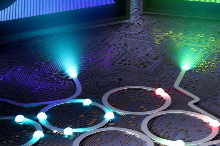 Illustration of photonic racetracks in a new optical device. (Source: Caltech)