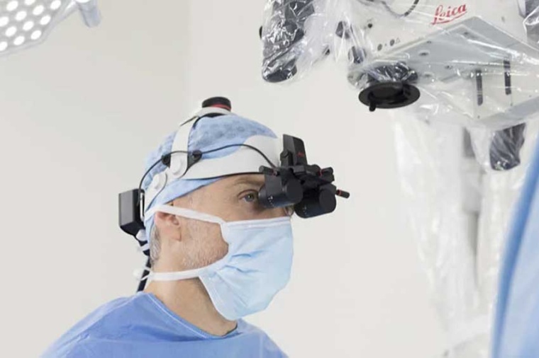 The advanced MyVeo headset for the ARveo 8 ecosystem (Source: Leica...